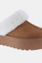 Load image into Gallery viewer, Thick Bottom Fur Trim Snow Slippers - Tan